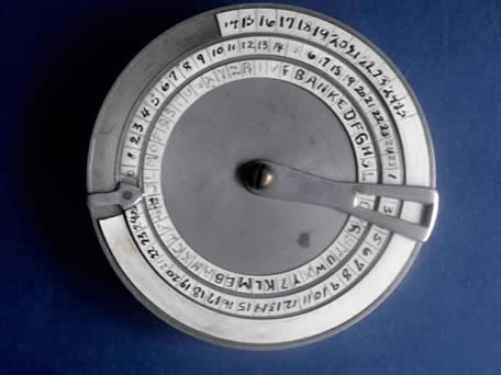 Wheatstone-Plett cipher device