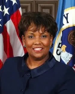 Debora Plunkett